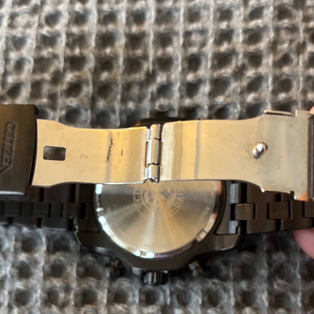 Citizen Eco-Drive Black with Silver Men's Watch - Picture 4 of 5